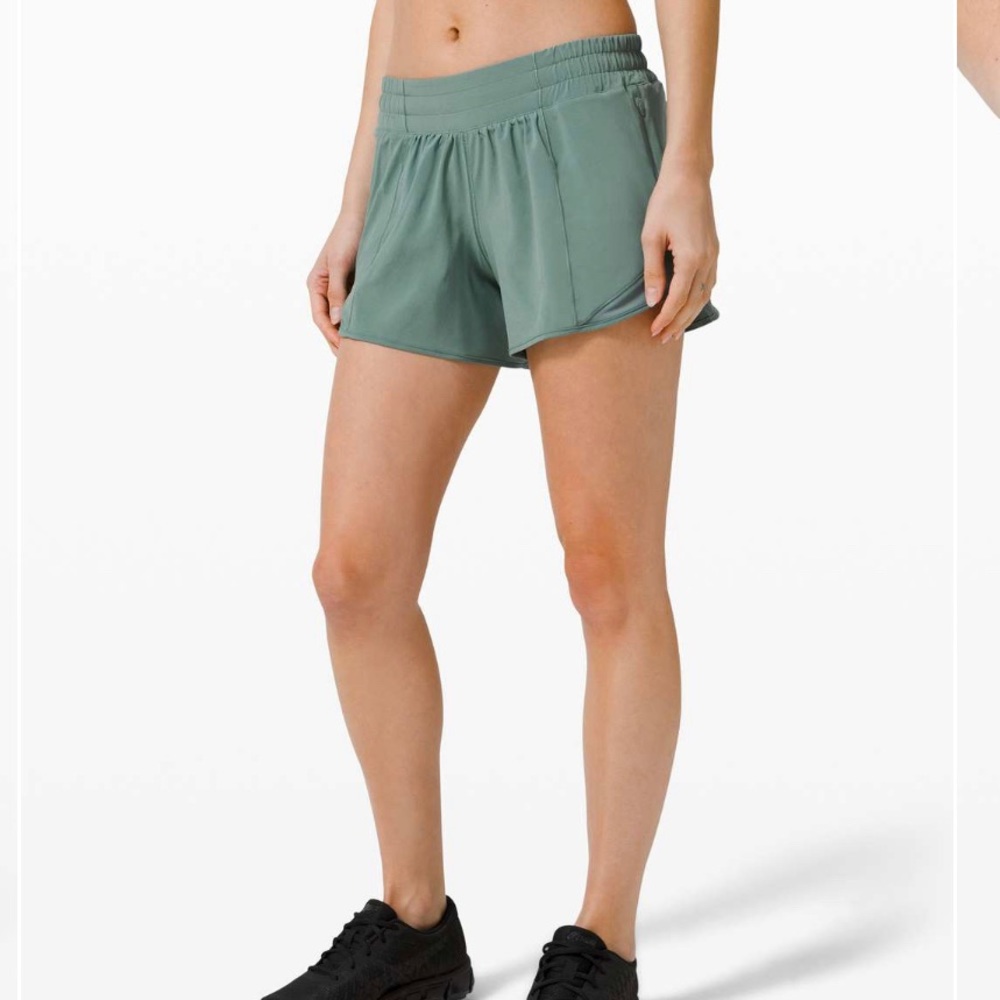 Lululemon Hotty Hot Short II *Long 4"
Tidewater Teal